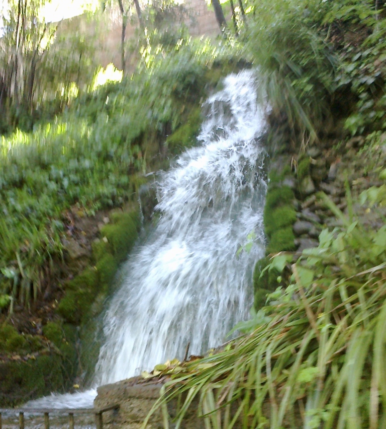 Alhambra waterfall 1